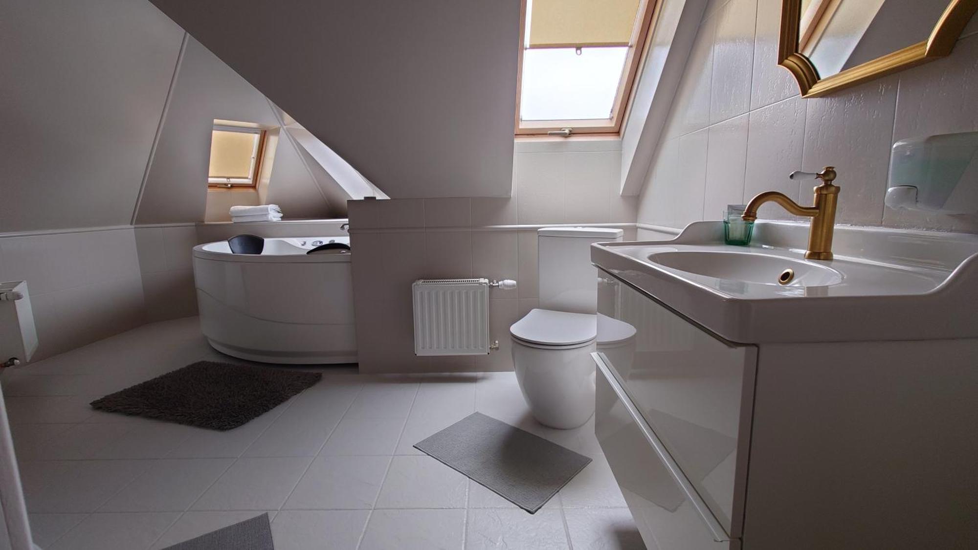 Guesthouse Cetri Veji Turkalne Экстерьер фото